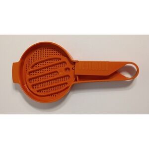 Tupperware Orange Sift-it Sifter Hand Held Flour Powdered Sugar